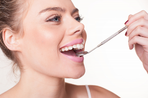 5 Reasons Why A Clean Tongue is Crucial For Health