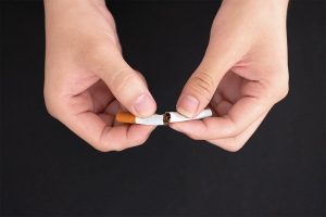 top 5 reasons to quit smoking now from your main beach dentist
